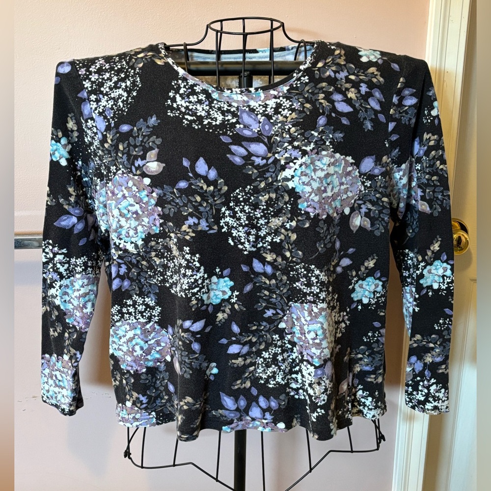 Croft & Barrow Black and Blue Fitted 3/4 Sleeve Blouse